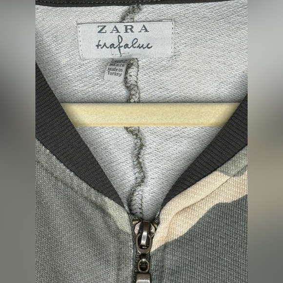 Zara Trafaluc Camo Jacket with Sleeve Patches - Size 4 - Picture 4 of 4